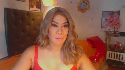 Snapshot of xhardcock2playx chatting on 02-14-25, 10:58 GODDESS KRISTEL online show from 02-14-25, 10:58