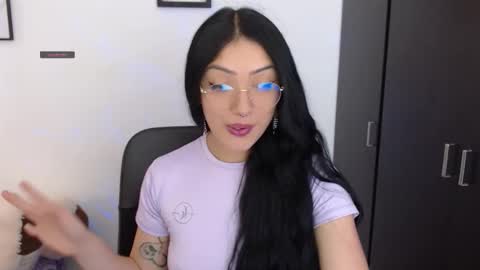 Snapshot of xia_abbey chatting on 11-20-25, 05:56 Xia online show from 11-20-25, 05:56