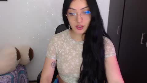 Snapshot of xia_abbey chatting on 11-23-25, 10:20 Xia online show from 11-23-25, 10:20