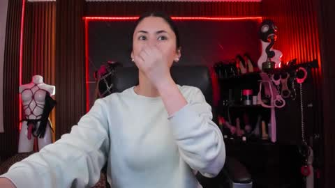 Snapshot of xiaqueen chatting on 09-27-25, 08:14 XiaQueen I M online show from 09-27-25, 08:14