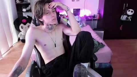 Snapshot of xice_boy chatting on 02-24-26, 01:42 xIce Boy online show from 02-24-26, 01:42