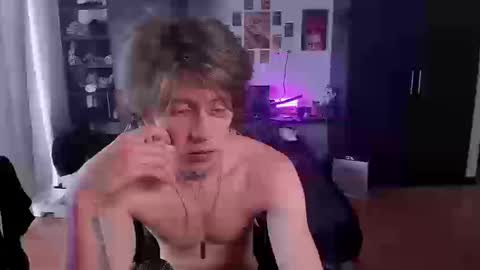 Snapshot of xice_boy chatting on 03-14-26, 04:56 xIce Boy online show from 03-14-26, 04:56