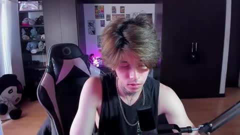 Snapshot of xice_boy chatting on 03-26-26, 02:44 xIce Boy online show from 03-26-26, 02:44