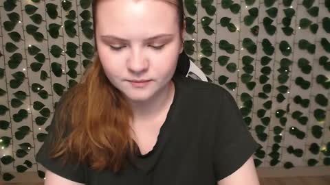 Lina online show from 01-14-25, 04:15