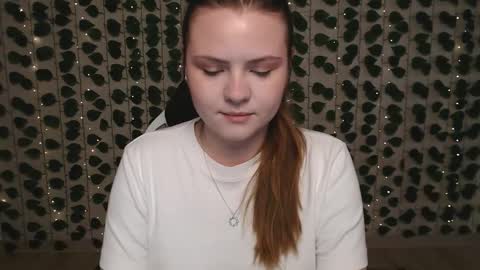 Lina online show from 03-09-25, 05:22