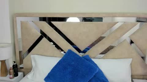 Xime  online show from 01-11-26, 04:28