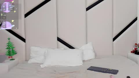 ximenacosta online show from 12-15-25, 11:47