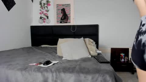 ximtia online show from 12-04-24, 01:20