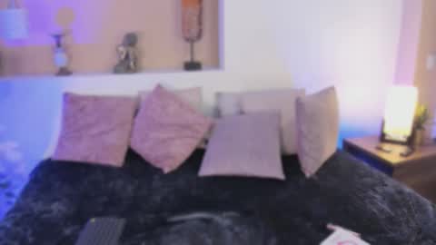  X I O M A R A  online show from 02-08-26, 12:08