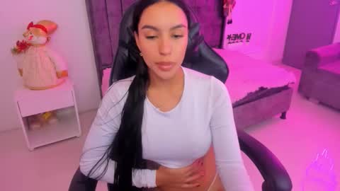 xiomara_cortes online show from 12-19-25, 07:32