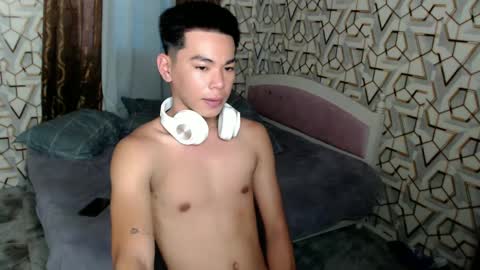 Khen online show from 12-10-24, 07:37