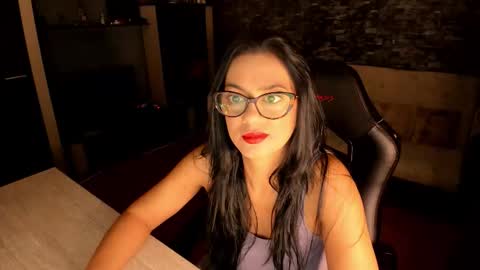 Lara online show from 09-10-25, 08:42