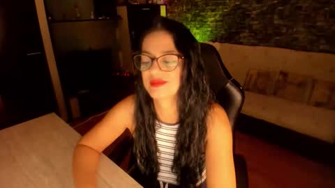 Lara online show from 10-18-25, 08:31