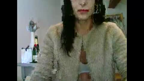 Snapshot of xlecram chatting on 10-31-25, 10:49 Wendy online show from 10-31-25, 10:49