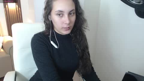 lunna online show from 09-26-25, 08:02