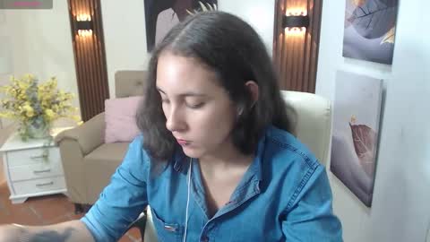 lunna online show from 10-22-25, 08:30