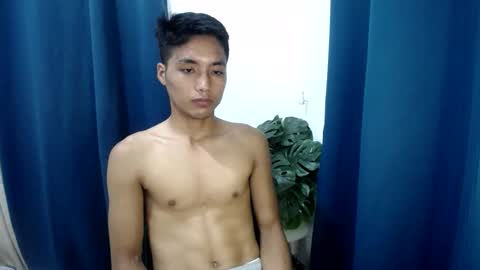 Snapshot of xmoreno_guy69 chatting on 02-07-25, 01:53 SECRET online show from 02-07-25, 01:53