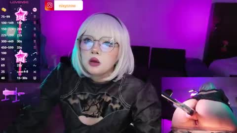 Nixy Crow online show from 10-23-25, 11:57