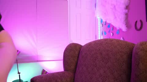 Bella Bondai online show from 12-04-24, 03:48