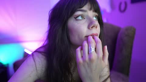 Bella Bondai online show from 12-04-24, 10:02