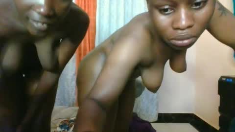 Xoxo online show from 09-11-25, 01:39