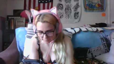 Pumpkin online show from 03-21-26, 07:06