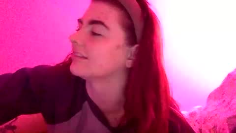 CHERRY online show from 10-27-25, 07:23