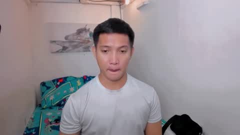 xsebastian19 online show from 12-15-25, 10:47