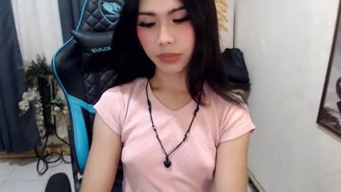Snapshot of xseductive_airax chatting on 12-08-24, 04:28 aira online show from 12-08-24, 04:28