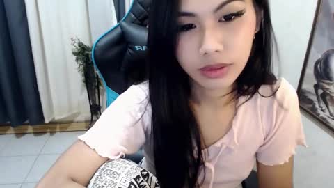 Snapshot of xseductive_airax chatting on 12-27-24, 08:18 aira online show from 12-27-24, 08:18
