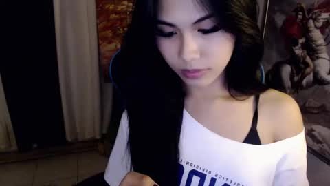 Snapshot of xseductive_airax chatting on 01-08-25, 05:48 aira online show from 01-08-25, 05:48
