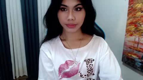 Snapshot of xseductive_airax chatting on 01-27-25, 02:31 aira online show from 01-27-25, 02:31