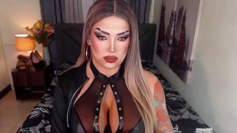 Cattaleya online show from 01-15-25, 09:51