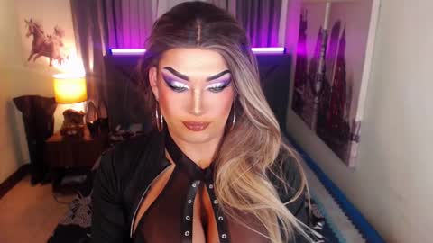 Cattaleya online show from 02-19-25, 11:38