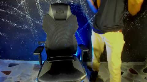 xshipy  online show from 10-02-25, 01:18