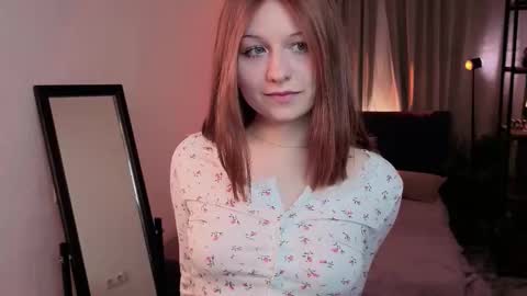 Snapshot of xshybabyflorax chatting on 02-10-26, 01:37 Enny baby online show from 02-10-26, 01:37