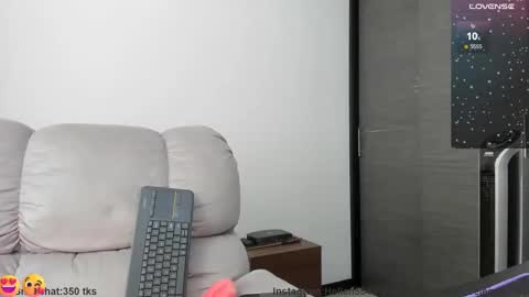 Hellen Sofia instagram hellen5546 online show from 01-11-25, 07:38