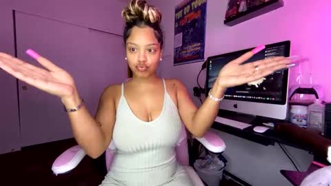 Snapshot of xstargazingx chatting on 09-15-25, 08:31 xStarGazingx online show from 09-15-25, 08:31