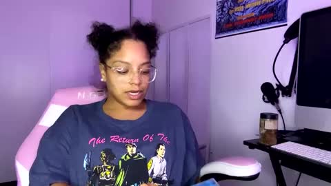 Snapshot of xstargazingx chatting on 09-18-25, 10:45 xStarGazingx online show from 09-18-25, 10:45