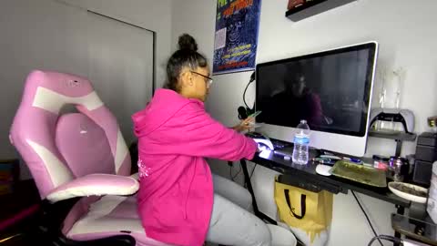 Snapshot of xstargazingx chatting on 09-20-25, 08:04 xStarGazingx online show from 09-20-25, 08:04