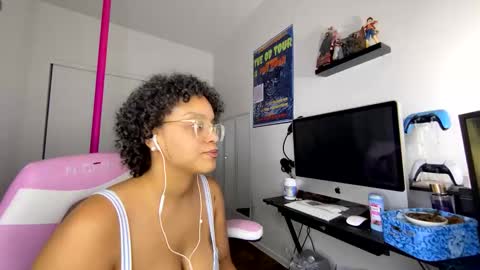 Snapshot of xstargazingx chatting on 10-08-25, 05:16 xStarGazingx online show from 10-08-25, 05:16