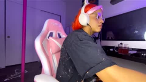 Snapshot of xstargazingx chatting on 11-26-25, 07:09 xStarGazingx online show from 11-26-25, 07:09