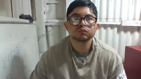 xstudiobog_90 online show from 03-06-25, 04:07