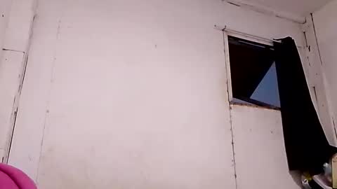 Nica online show from 11-08-25, 09:42