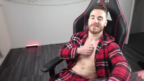 Snapshot of xtrakil chatting on 12-14-24, 08:13 xtrakil online show from 12-14-24, 08:13