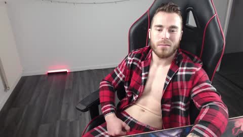 Snapshot of xtrakil chatting on 12-24-24, 07:28 xtrakil online show from 12-24-24, 07:28