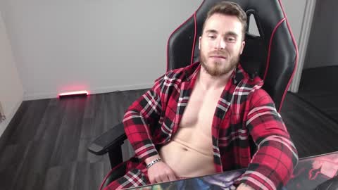 Snapshot of xtrakil chatting on 12-27-24, 07:35 xtrakil online show from 12-27-24, 07:35