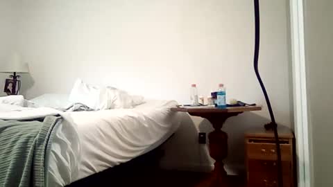 Snapshot of xtreme1970 chatting on 12-17-24, 06:53 Xtreme online show from 12-17-24, 06:53