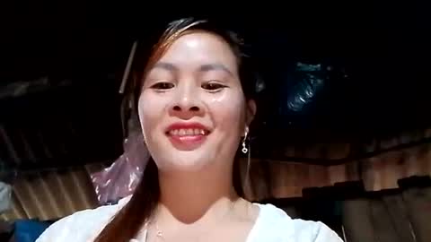 Snapshot of xuxulove00 chatting on 12-18-25, 12:49 xuxulove00 online show from 12-18-25, 12:49