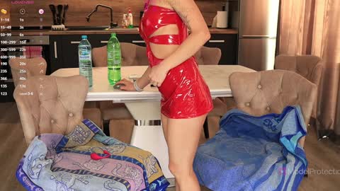 FrancyStepmom and YStepson    INTERESTED IN A GIRL-GIRL COLLABORATION  TEXT ME HERE  or INSTAGRAM online show from 11-16-25, 12:33